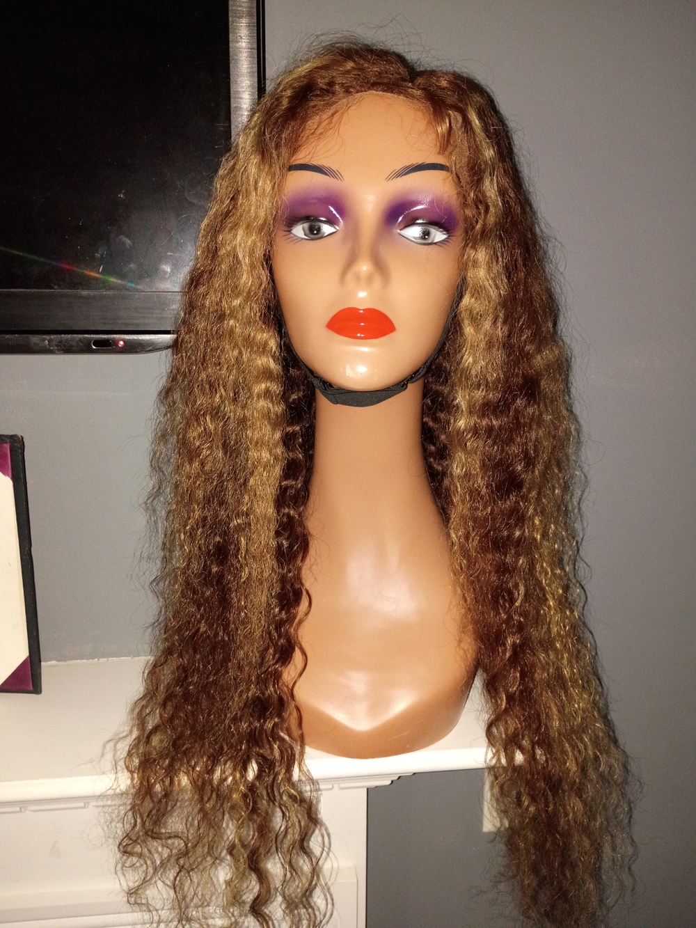 Long Wavy Women's Wig - Natural Brown With Highlights